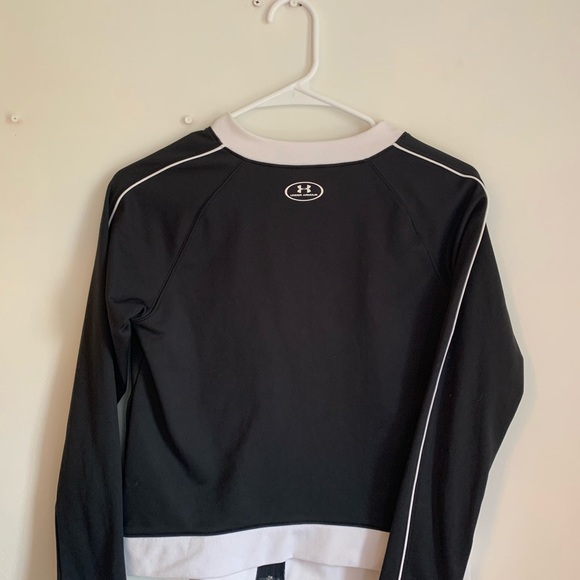 Black under armor jacket - Picture 3 of 3